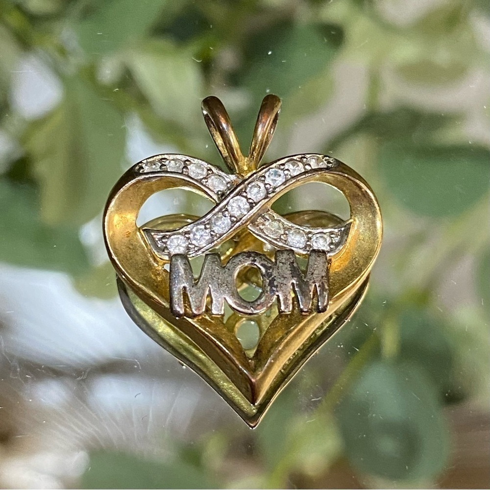 Vintage Signed JJT 925 Sterling Silver Pendant Necklace “Mom” CZ Crystal Heart